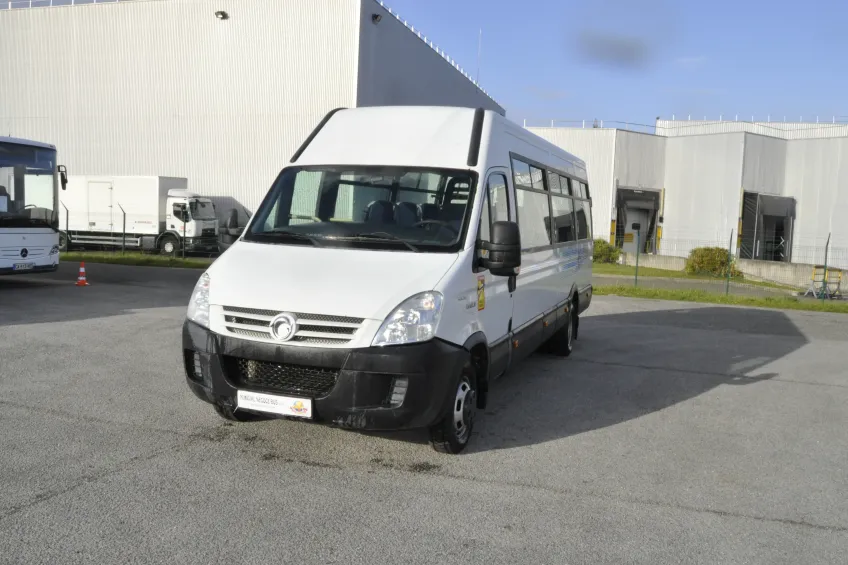 Iveco  Iveco 50C18